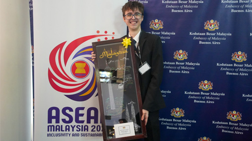 Pedro Toscano, estudiante UP, participó en el Modelo de Simulación de la ASEAN